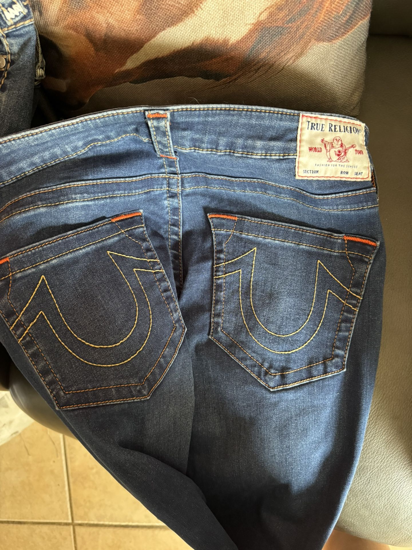 True Religion Mid Rise Skinny Size 33