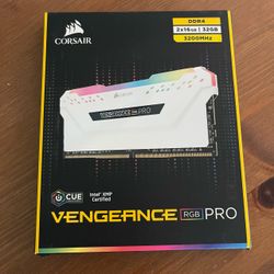 DDR4 2x16 GB  Vengeance RGB Pro Memory