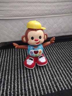 VTECH CHASE ME CASEY