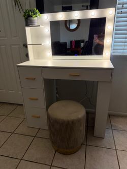 Vanity mediano $200