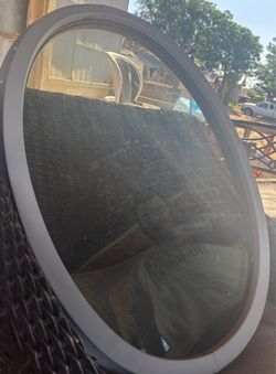 Rambler oval window