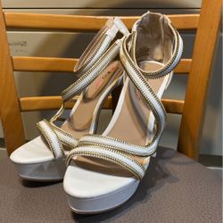 Just fab White Zipper Heels