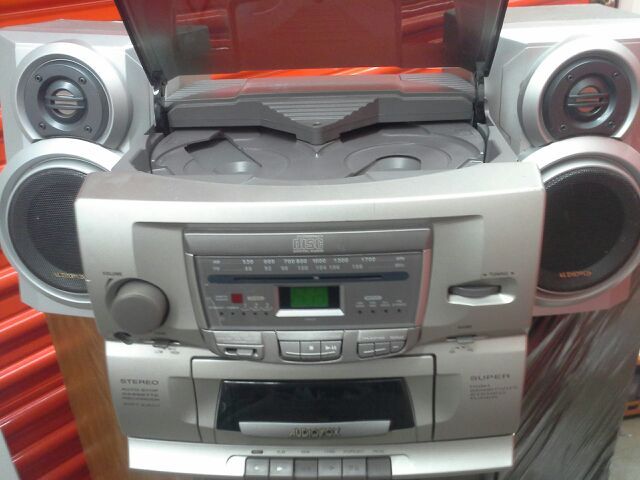 Audiovox 3 CD Changer Home Stereo System model cd2313