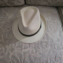 LA SIERRA WEST WEST HATS SIZE S NEW FEDORA/PANAMA HAT FOR ONLY $20.00 FIRM PRICE