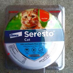 Seresto flea and tick collar for cats