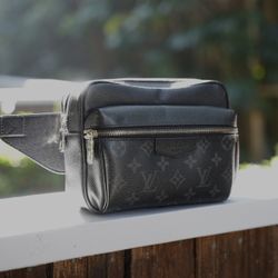 Authentic Louis Vuitton Messenger Bag