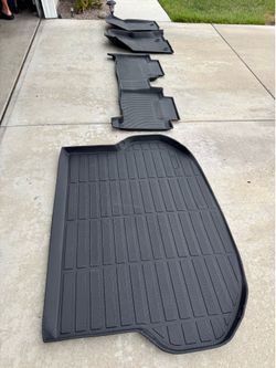 Waterproof floor mats for Lexus NX200T or like model cars