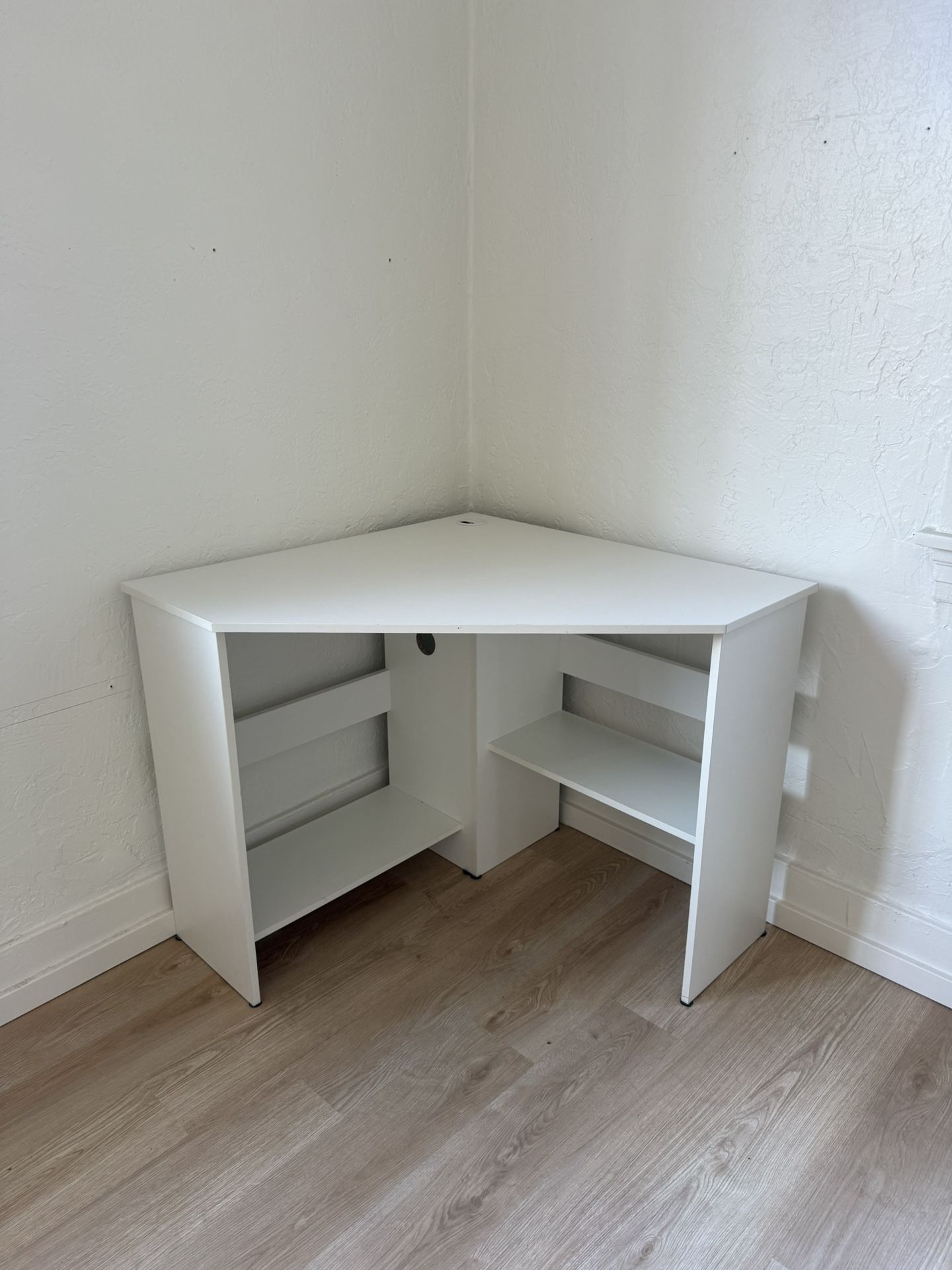 White Corner Desk