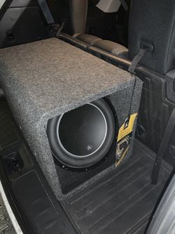 JL 12W6v3 HO WEDGE With Amp