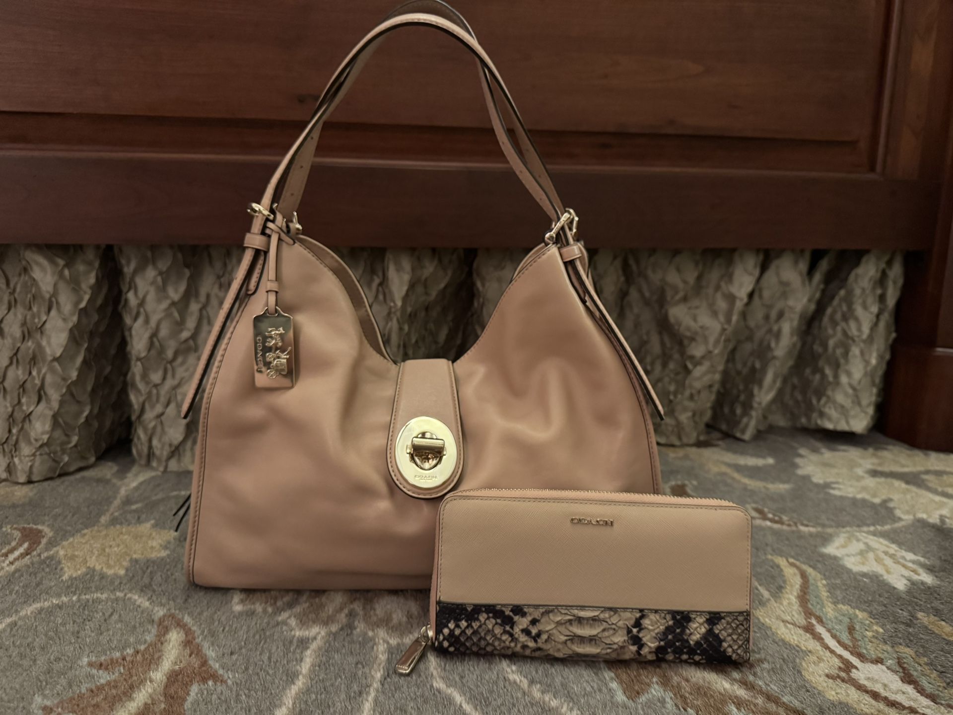 COACH Leather Bag With Matching Accordion Wallet