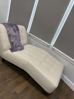Chaise lounge chair