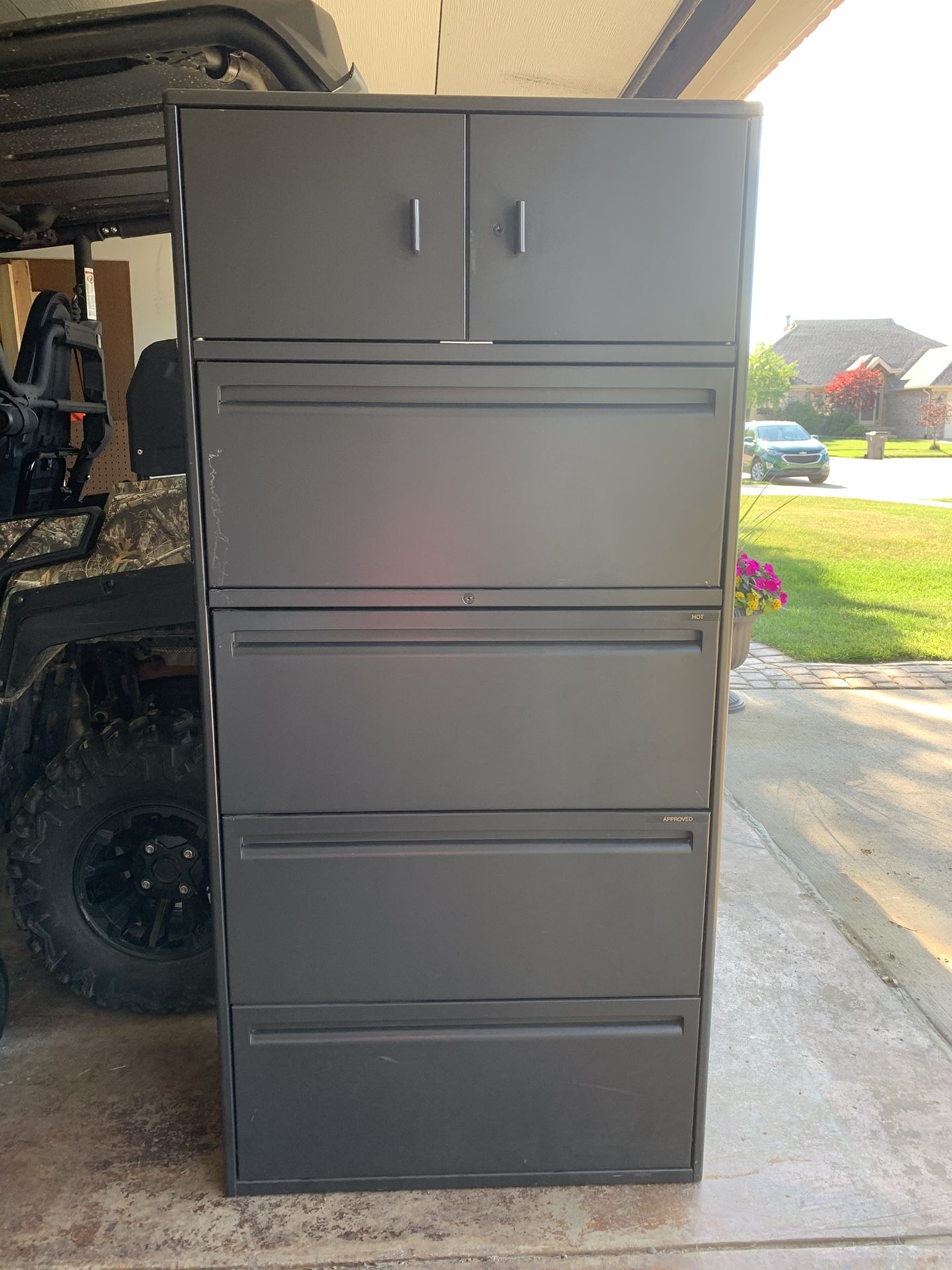 Haworth metal file cabinet 18” x 30” x 62.5”