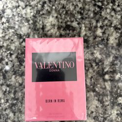 Valentino 90ML women fragrance ** NEW **