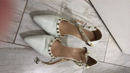 White Studded Pointed-Toe Slingback Heels size 9