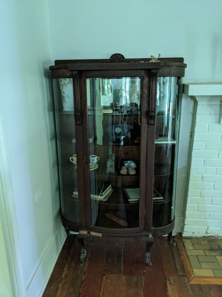 Curved Glass Claw Foot China Cabinet