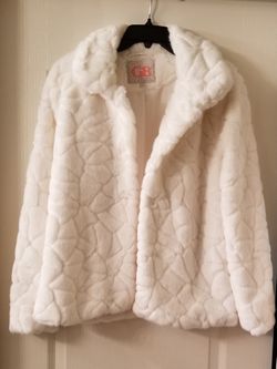 Brand new! Beautiful Gianni Bini GB small off white faux fur jacket/coat!