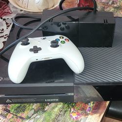 Xbox One  , controller and 6 games