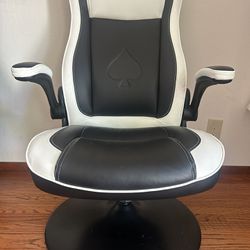 Fortnite Gaming Chair (brand New) Never Used