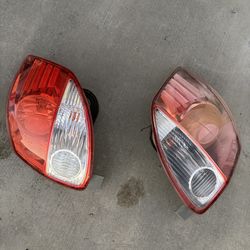 Toyota matrix tail lights