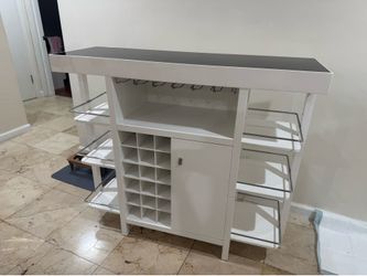Bar table/ mesa de bar white wood and black glass top