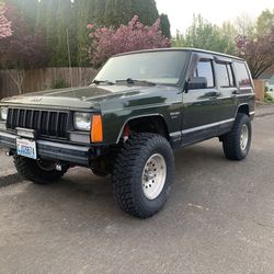 Jeep Cherokee Part Out 