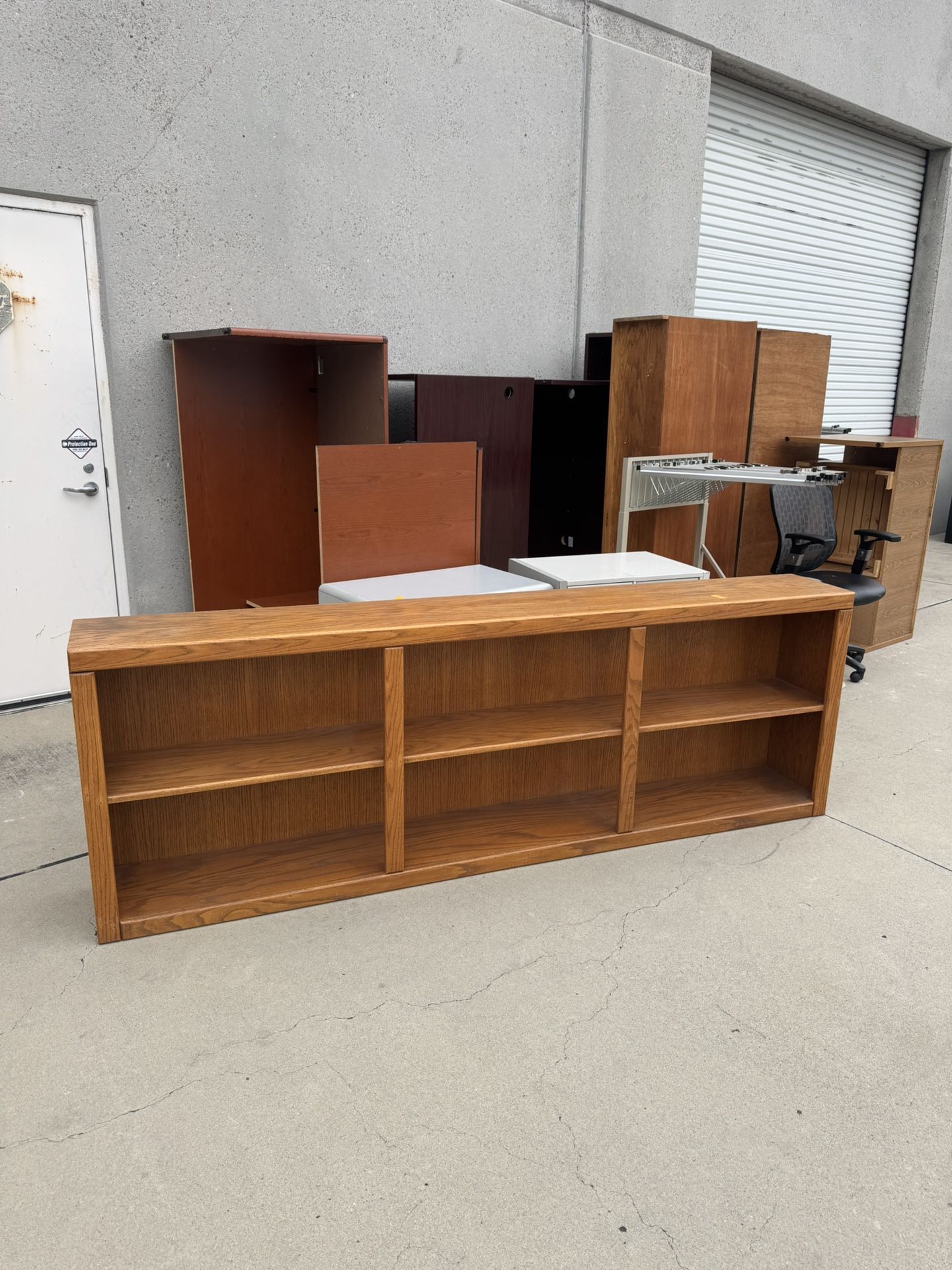 Office Furniture And Furnishings