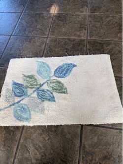 Bathroom rug