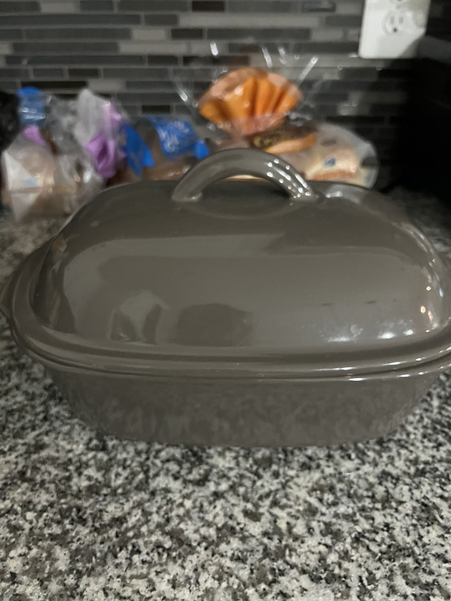 Pampered chef deep covered baker new