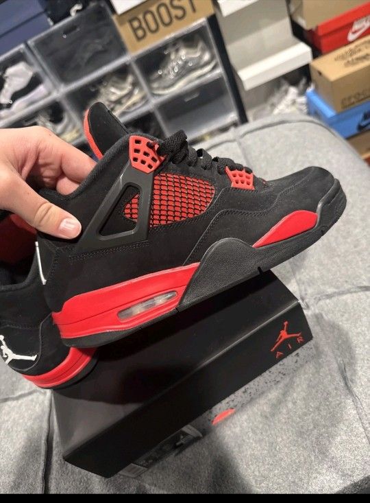 Air Jordan 4 Retro