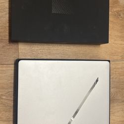 Republic Of Gamers Laptop