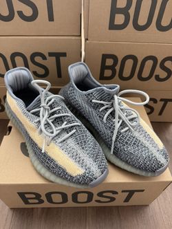 YEEZY BOOST 350V2