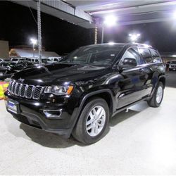 2017 Jeep Grand Cherokee Laredo Sport