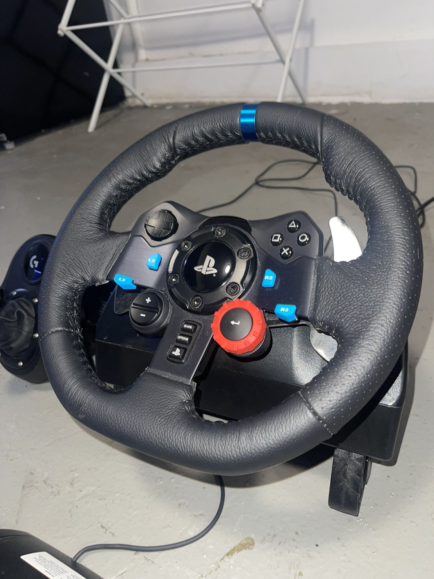 Logitech G29 Racing Wheel & Pedals for PS5/PS4/PC – Great Condition