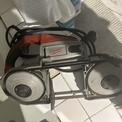 Milwaukee Handheld Bandsaw