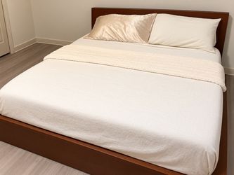 Queen bed frame and mattress