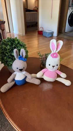 Bunnies handmade crochette set of 2