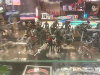 Mega blocks call of duty minifigures