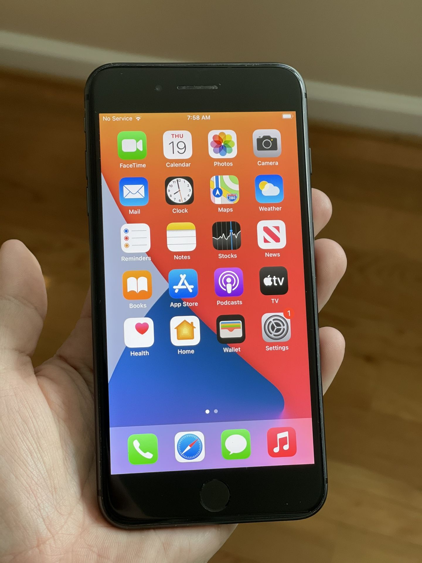 iPhone 8 Plus 256GB Unlocked Back Cracked