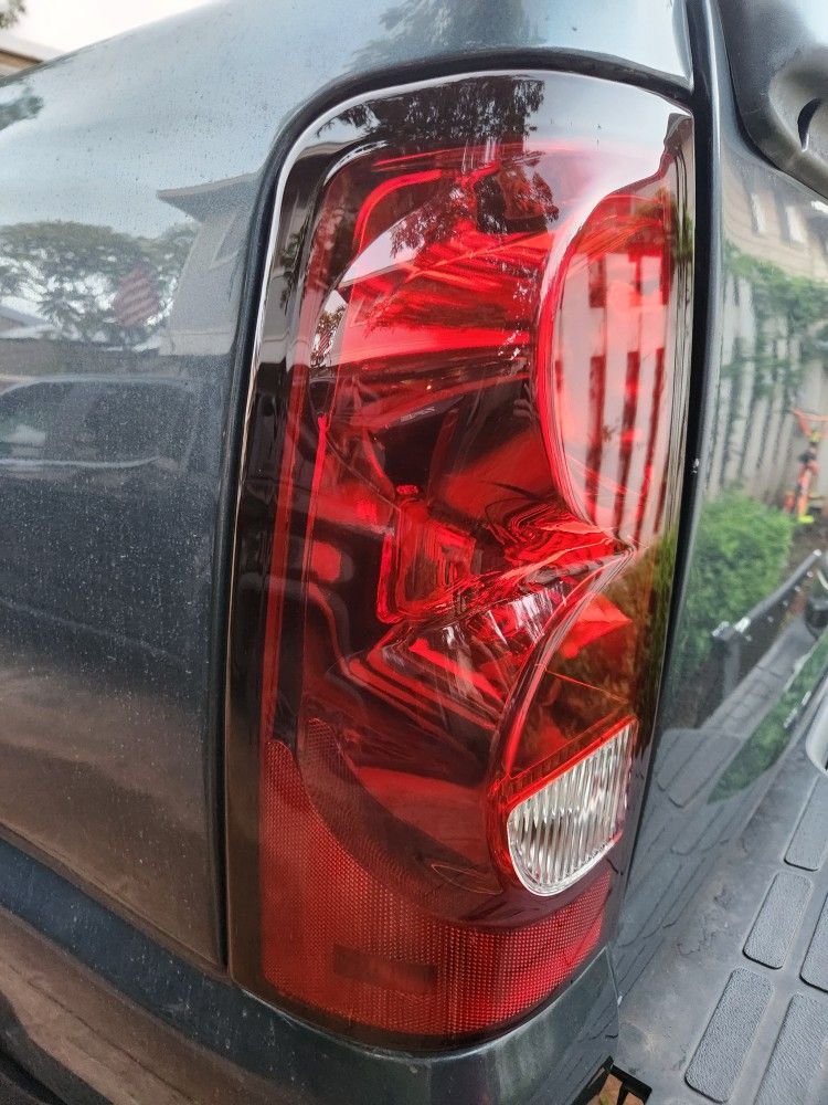 Brandnew Stock Taillights 2007 Chevy Silverado 2500hd