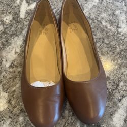 Women's Flats Size 11W