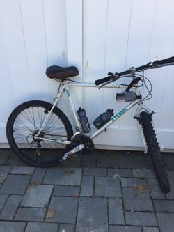 TREK Mountain Bike Model #830 26"