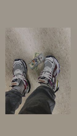 Balenciaga runners