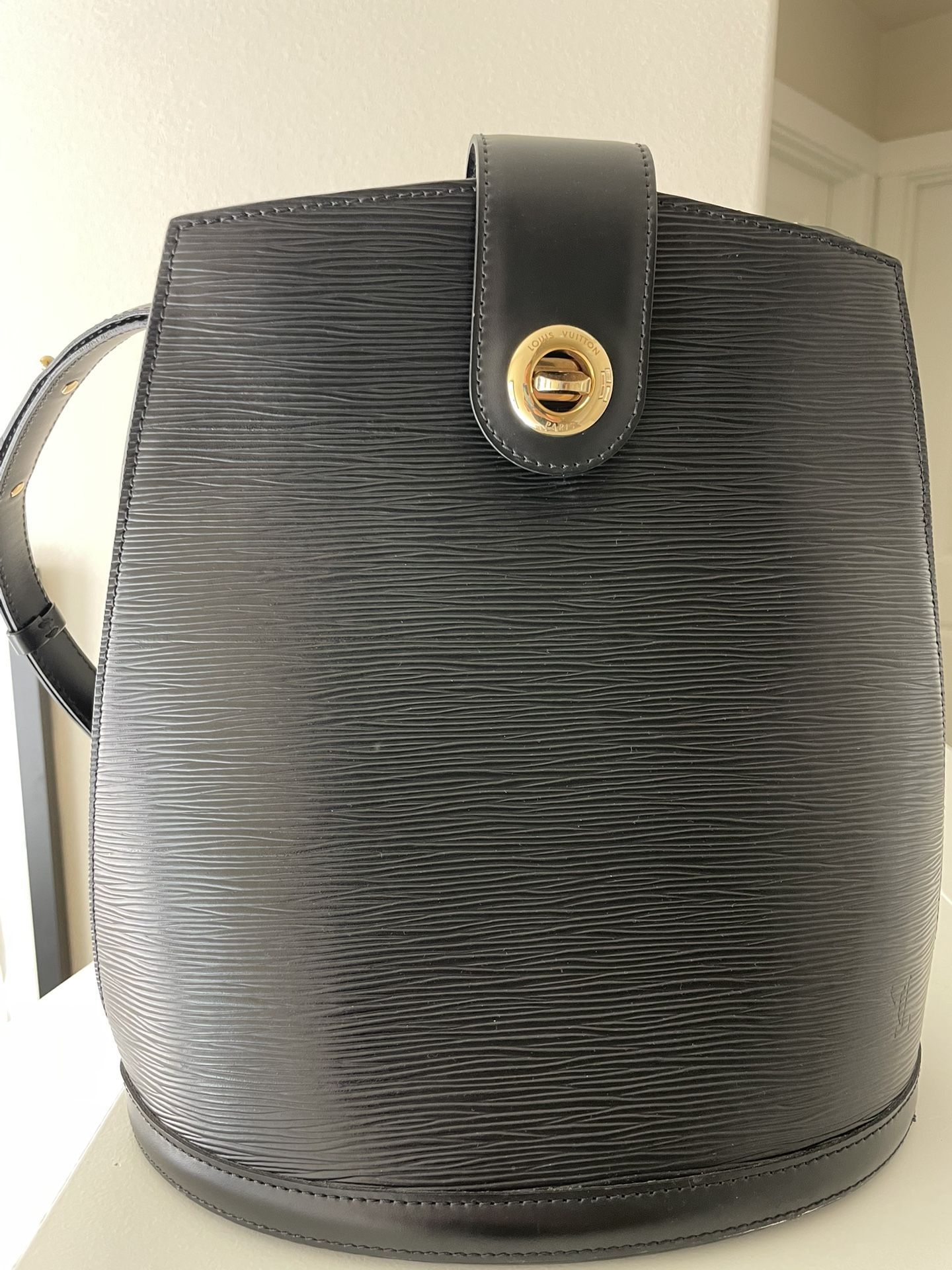 NEW! LV Designer Cluny Shoulderbag