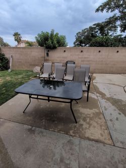 Outdoor Table with 6 chairs