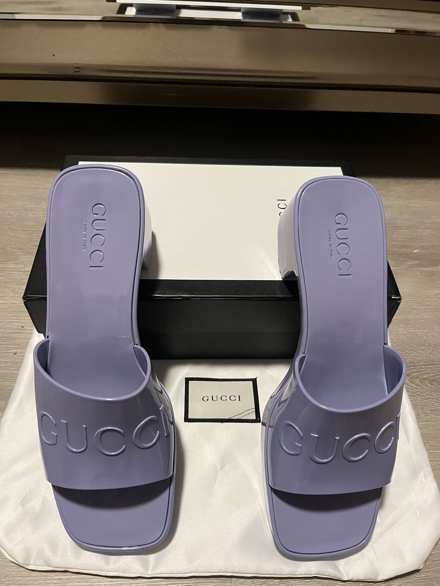 Rubber Platform Sandal (Violet)