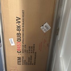 queen velvet platform black 