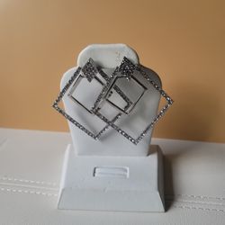 Post Earrings 