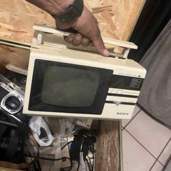 Sony TV-513 portable black and white television