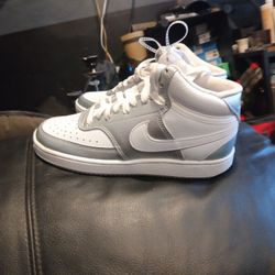 Size 7 Women's Nike Air Jordan Brand New