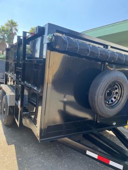 Smooth dump trailer